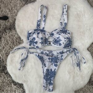 Berlook elegant Blue Floral Bikini Set S B07